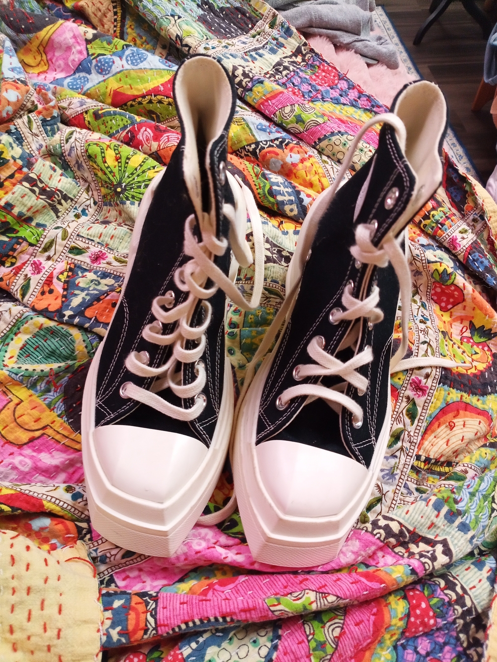 Converse Chuck Taylor Platform High-Top Sneakers in Black & White - Picture 4 of 9